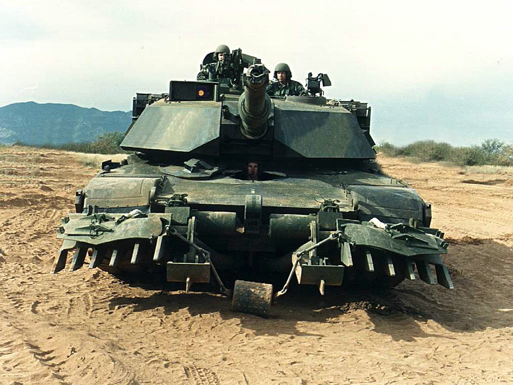 M1A1_05.jpg